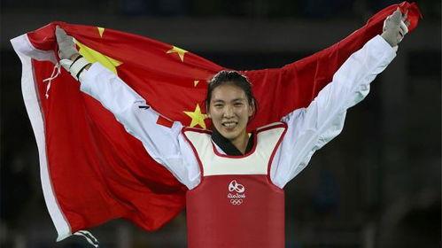 郑姝音的个人资料,才华横溢的年轻艺术家，绽放独特光彩